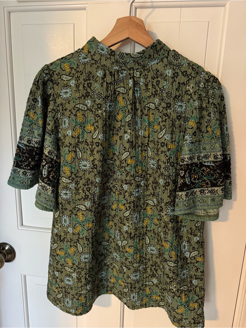 LOFT Green Floral Paisley Short Sleeve Mock Neck Peasant Top Sz M NWT